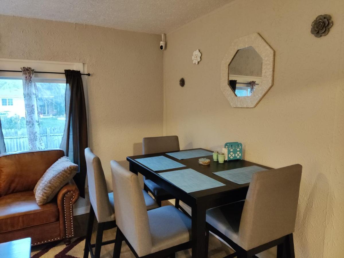Tranquil Oasis - Private Rooms -Near Downtown 印第安納波利斯 外观 照片