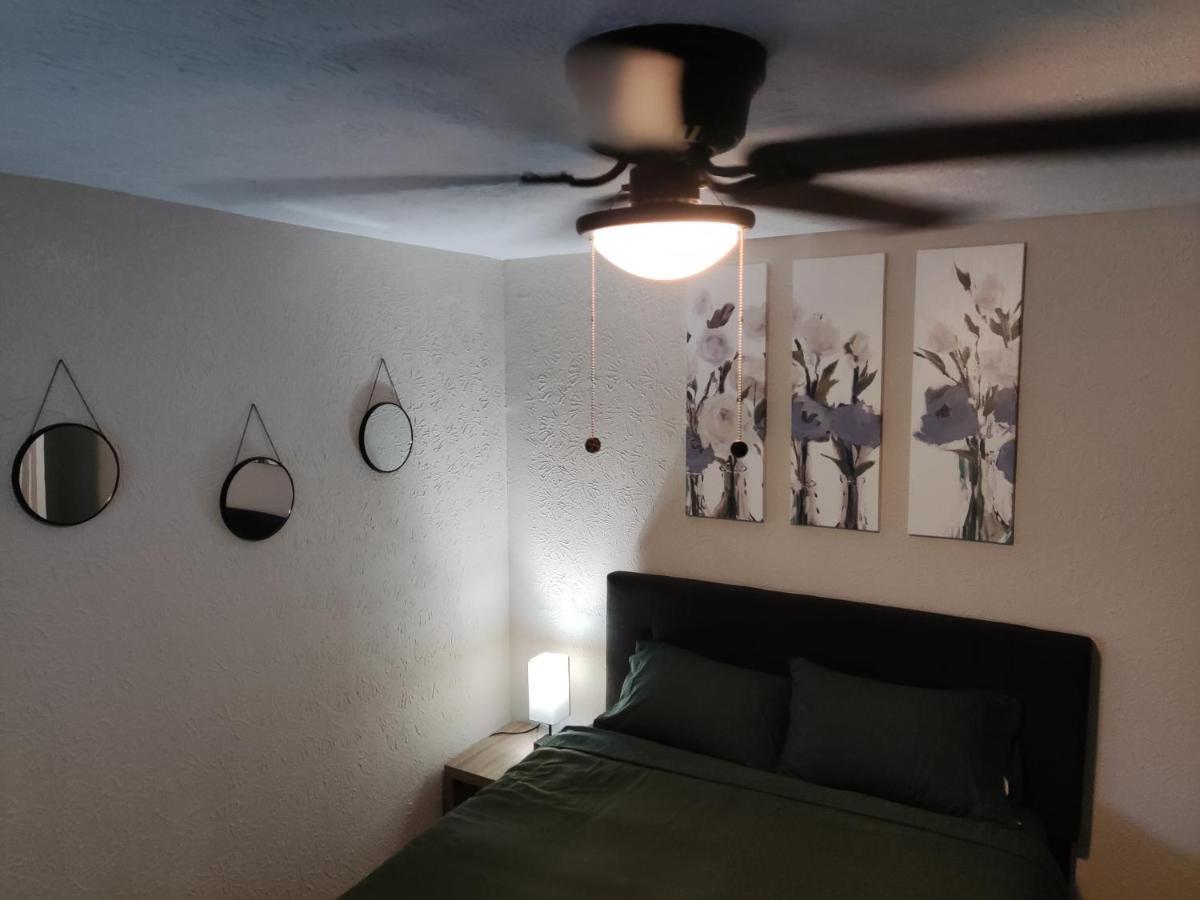 Tranquil Oasis - Private Rooms -Near Downtown 印第安納波利斯 外观 照片