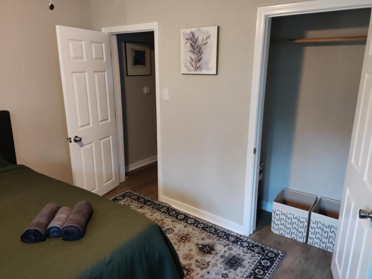 Tranquil Oasis - Private Rooms -Near Downtown 印第安納波利斯 外观 照片