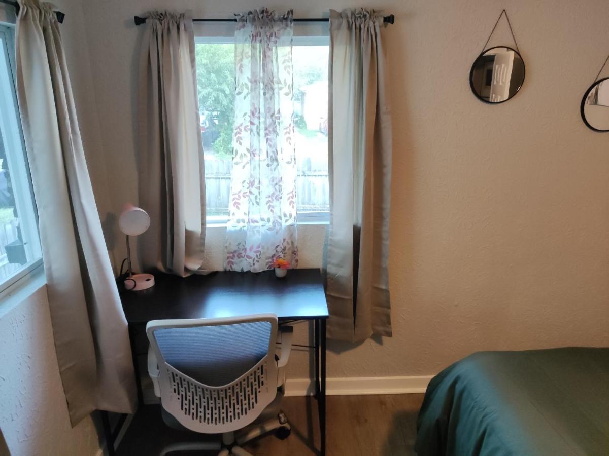 Tranquil Oasis - Private Rooms -Near Downtown 印第安納波利斯 外观 照片