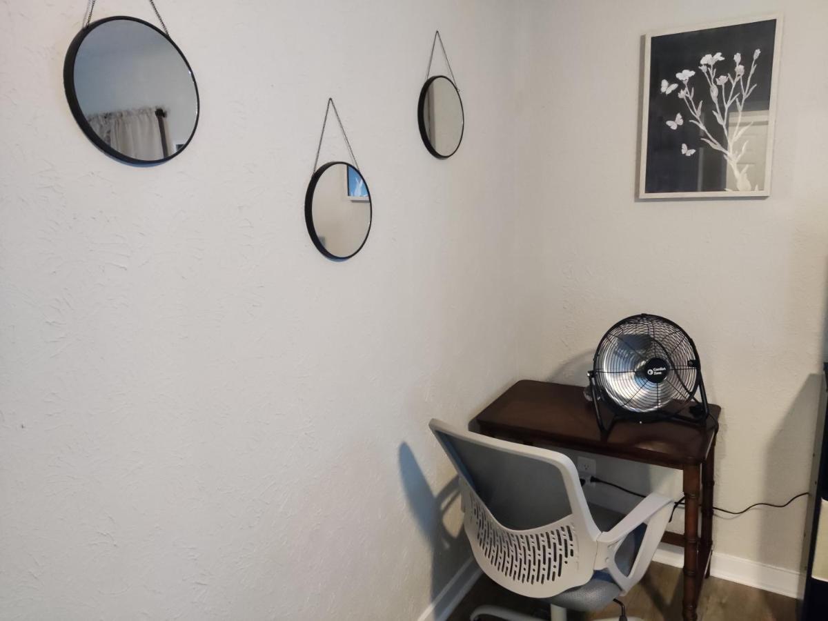 Tranquil Oasis - Private Rooms -Near Downtown 印第安納波利斯 外观 照片
