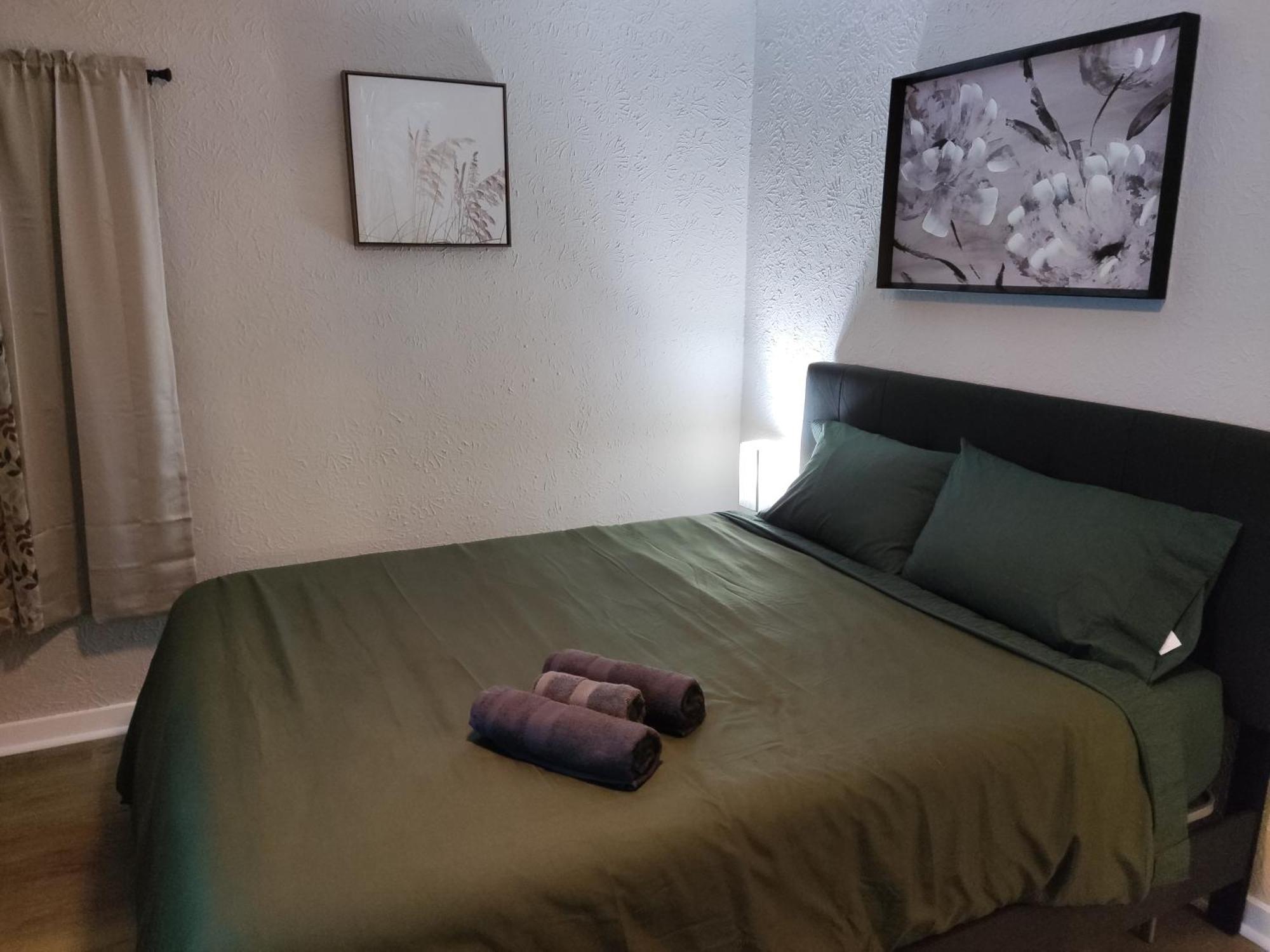 Tranquil Oasis - Private Rooms -Near Downtown 印第安納波利斯 外观 照片