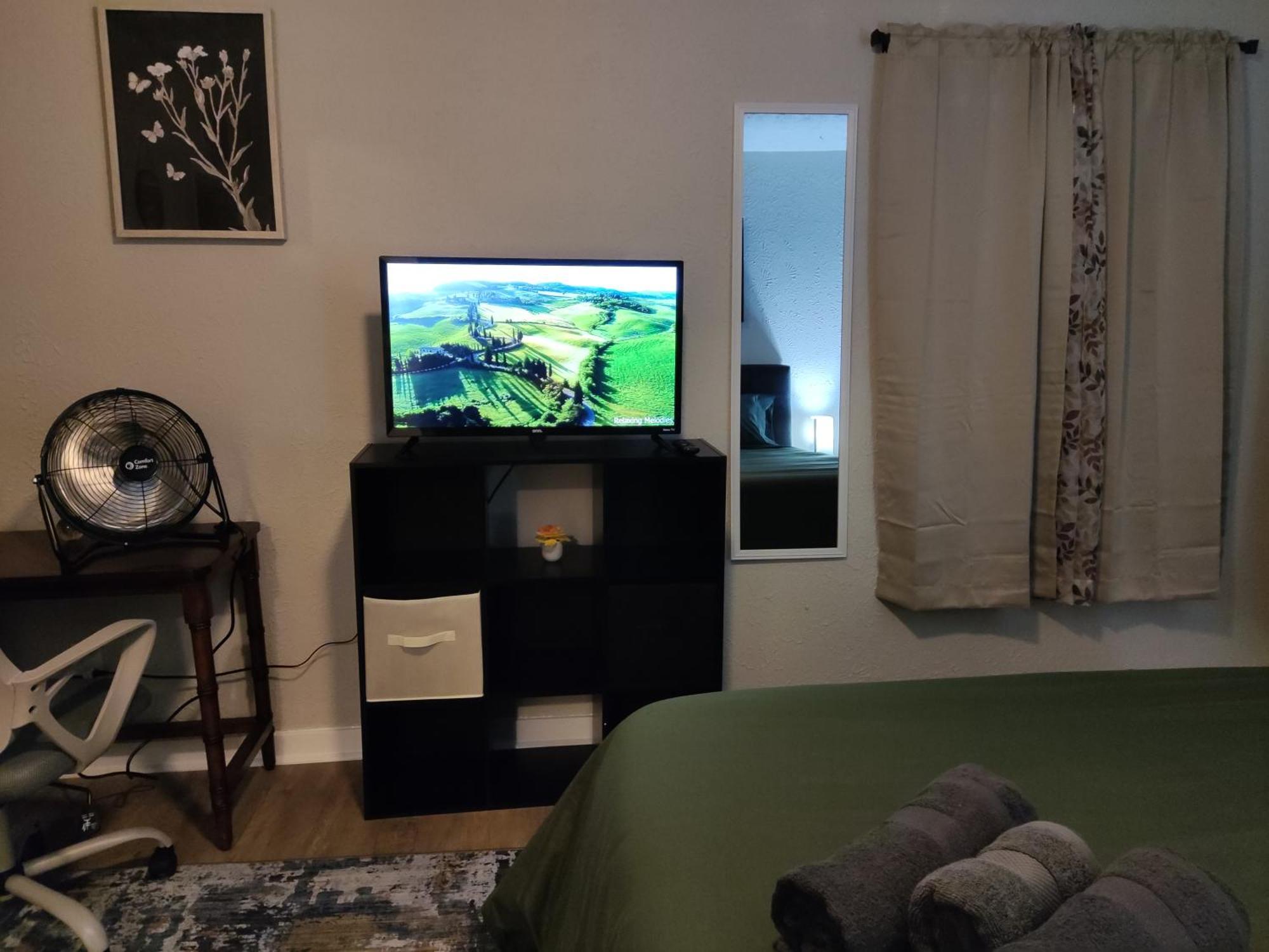 Tranquil Oasis - Private Rooms -Near Downtown 印第安納波利斯 外观 照片